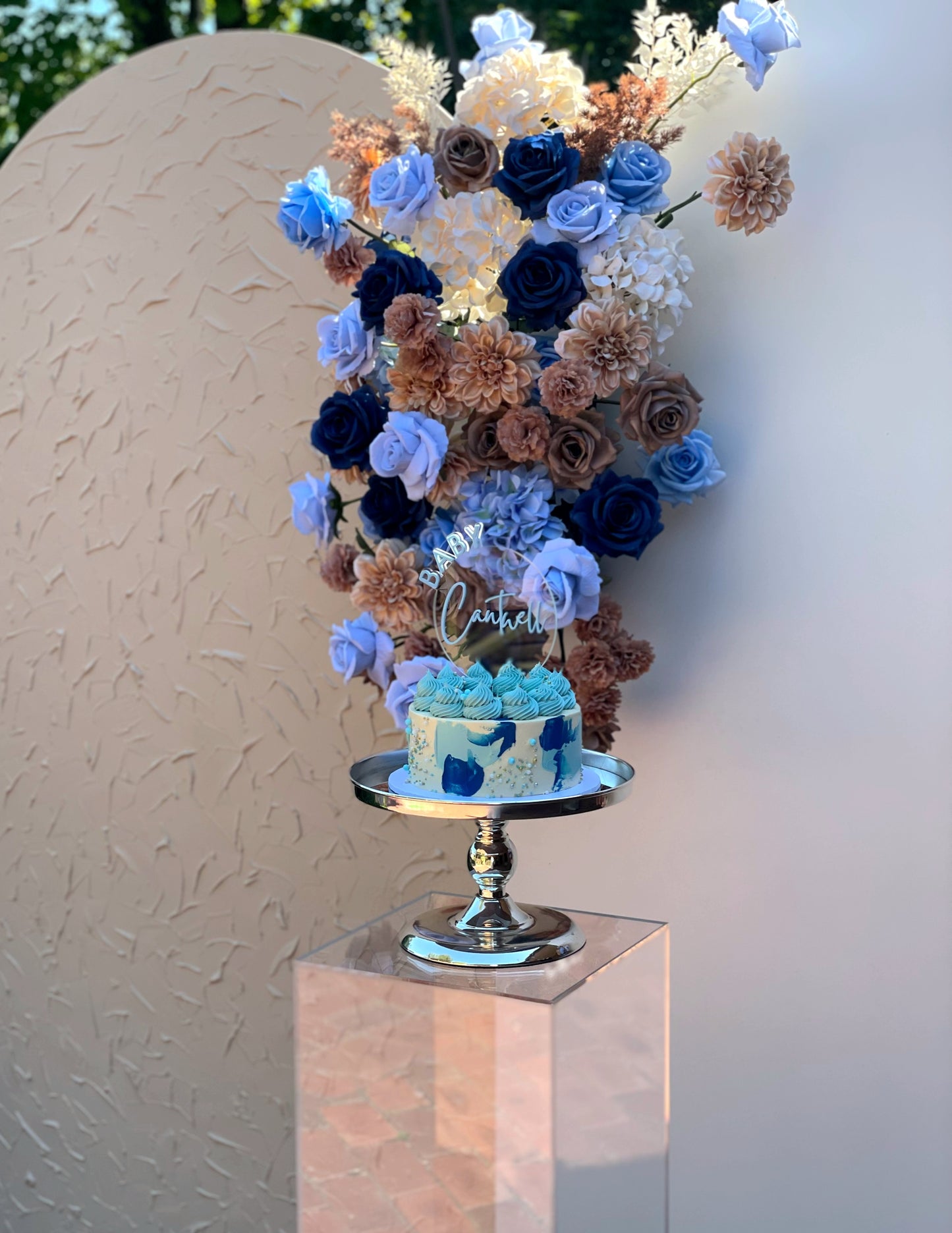 Floating 3D Cake Topper